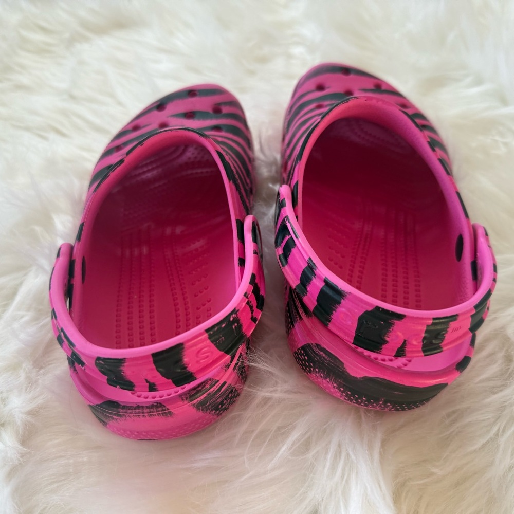 Kids Pink and Black Crocs - Picture 2 of 5